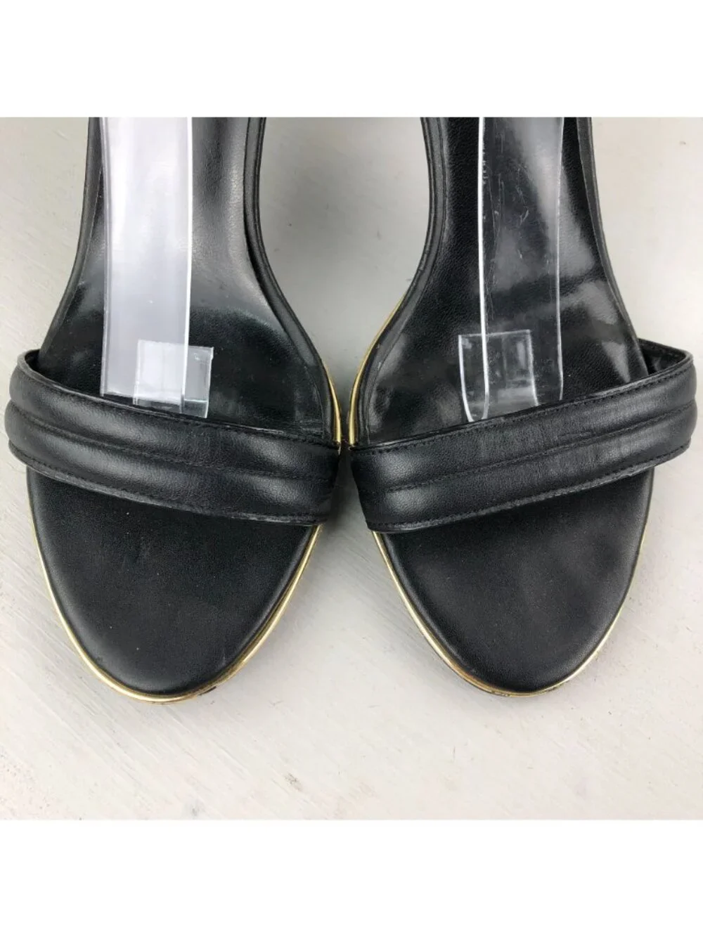 Kenneth Cole Reaction Womens 9.5M Lolita2 Black Leather Floral High Heel Sandals